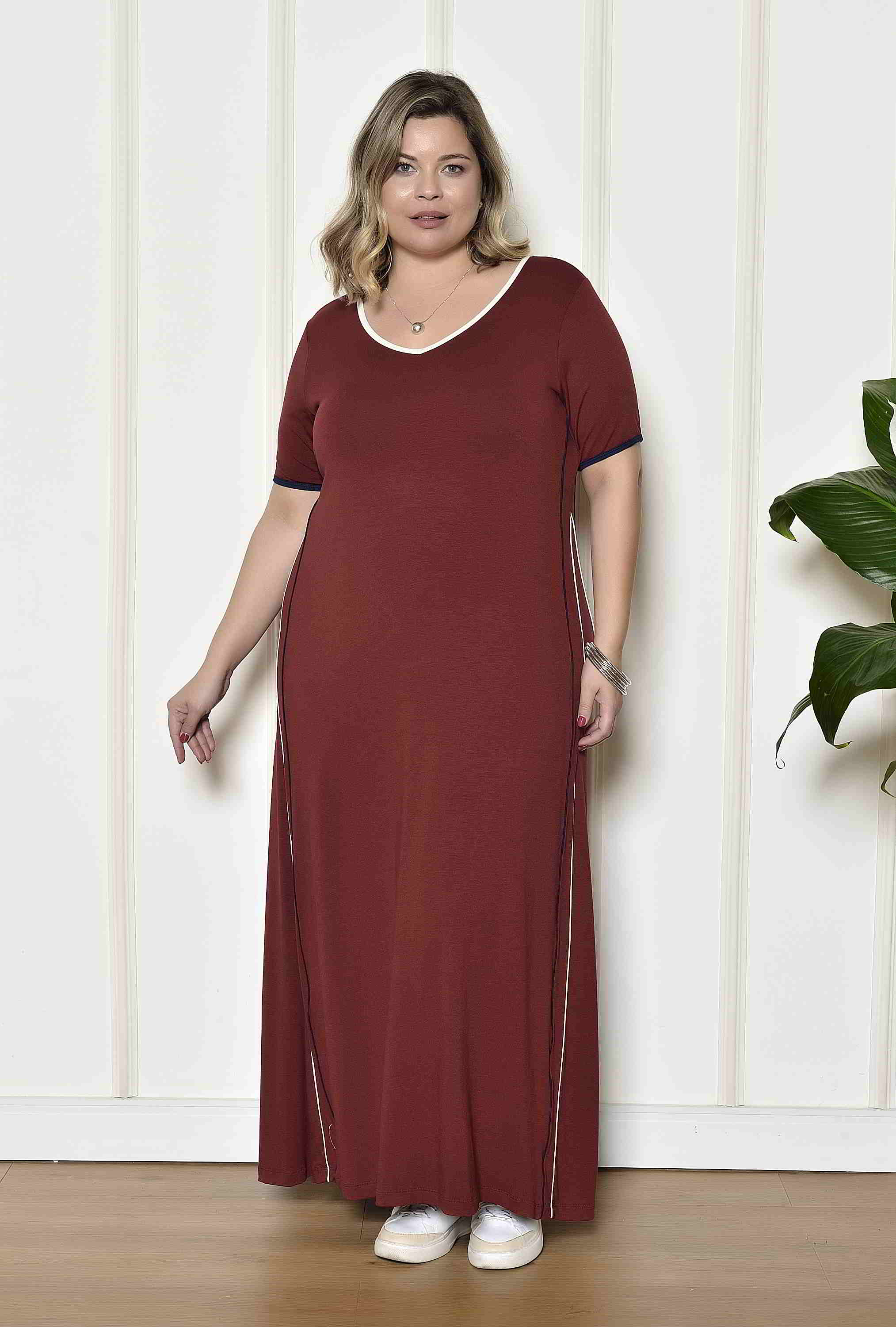 Vestido Plus Size Bordo Fernanda