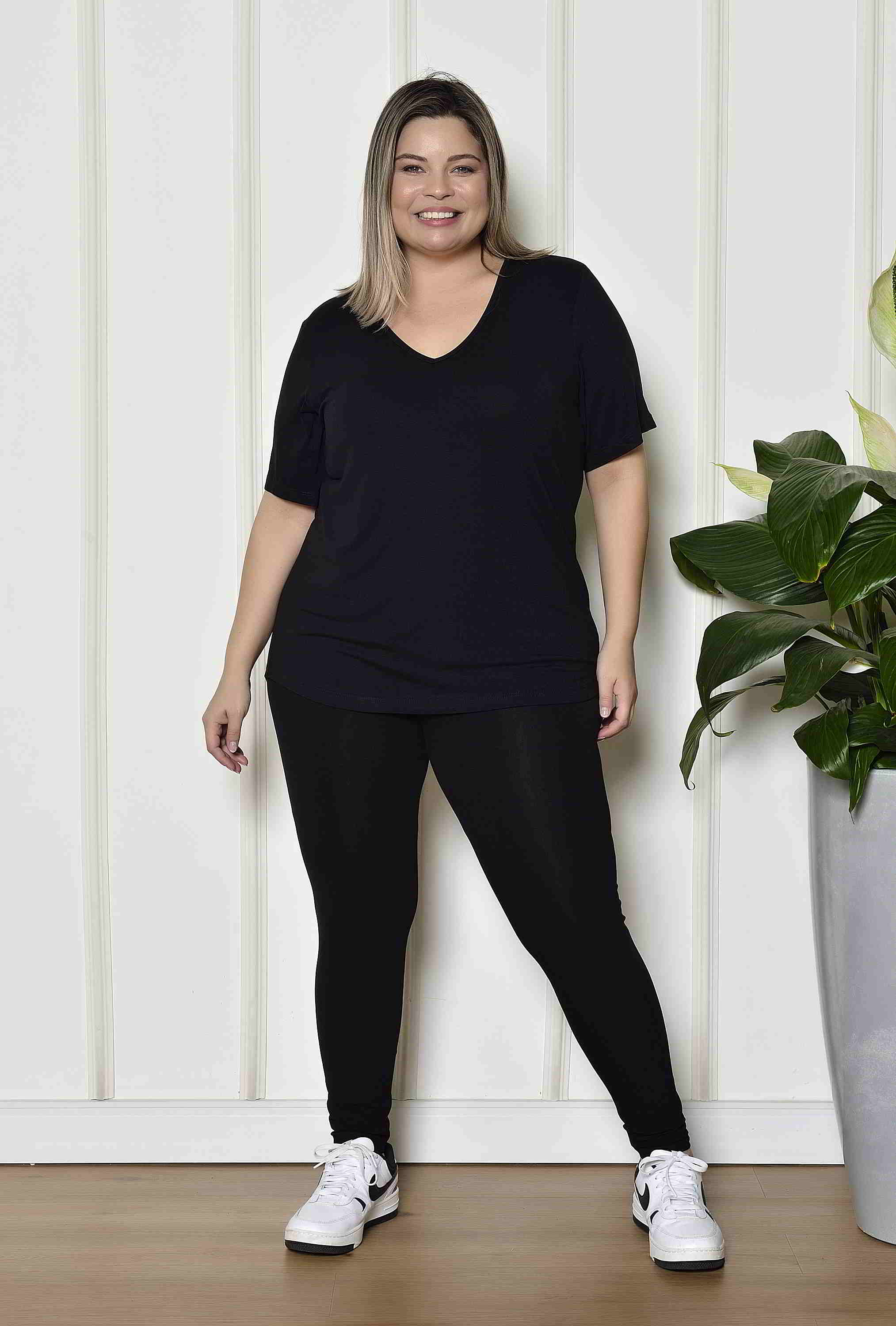 legging-plus-size-vit-ria-conforto-e-mobilidade-mania-brasil